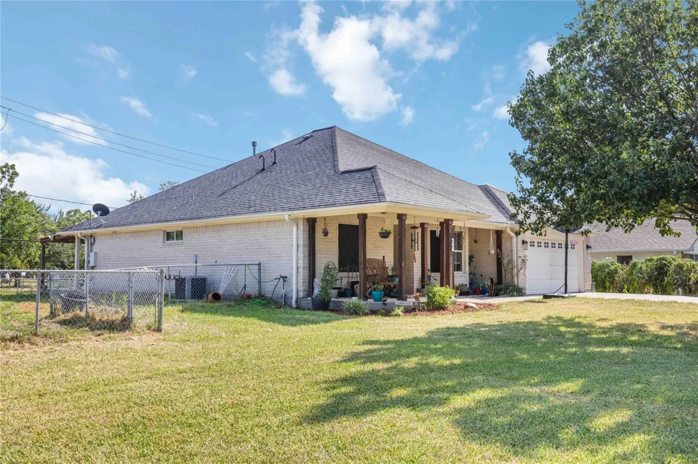 507 Shore Acres Boulevard La Porte, TX 77571