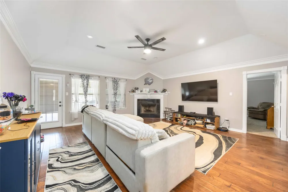 507 Shore Acres Boulevard La Porte, TX 77571