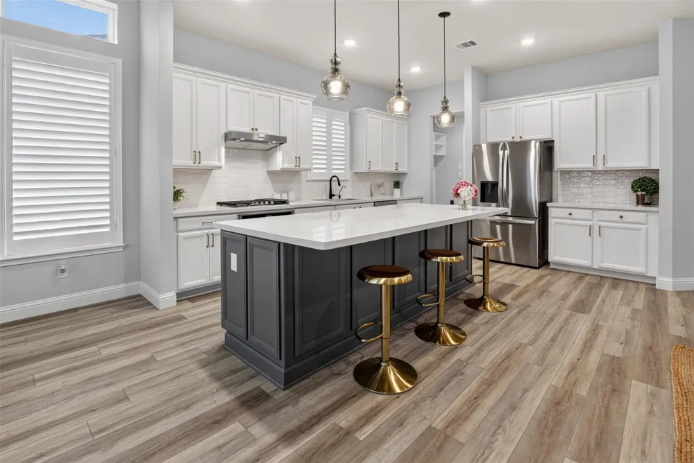 18207 W Shoreline Vista Lane Cypress, TX 77433
