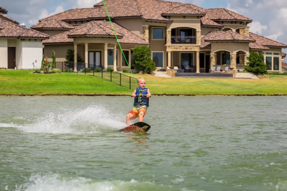 18207 W Shoreline Vista Lane Cypress, TX 77433
