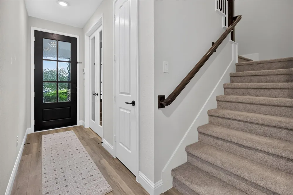 18207 W Shoreline Vista Lane Cypress, TX 77433