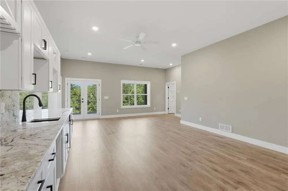 2956 Blalock Mountain Road Talking Rock, GA 30175