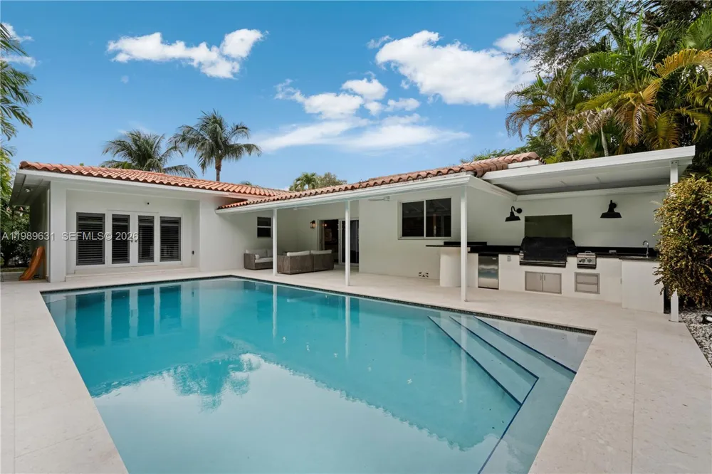 426 Hardee Rd Coral Gables, FL 33146