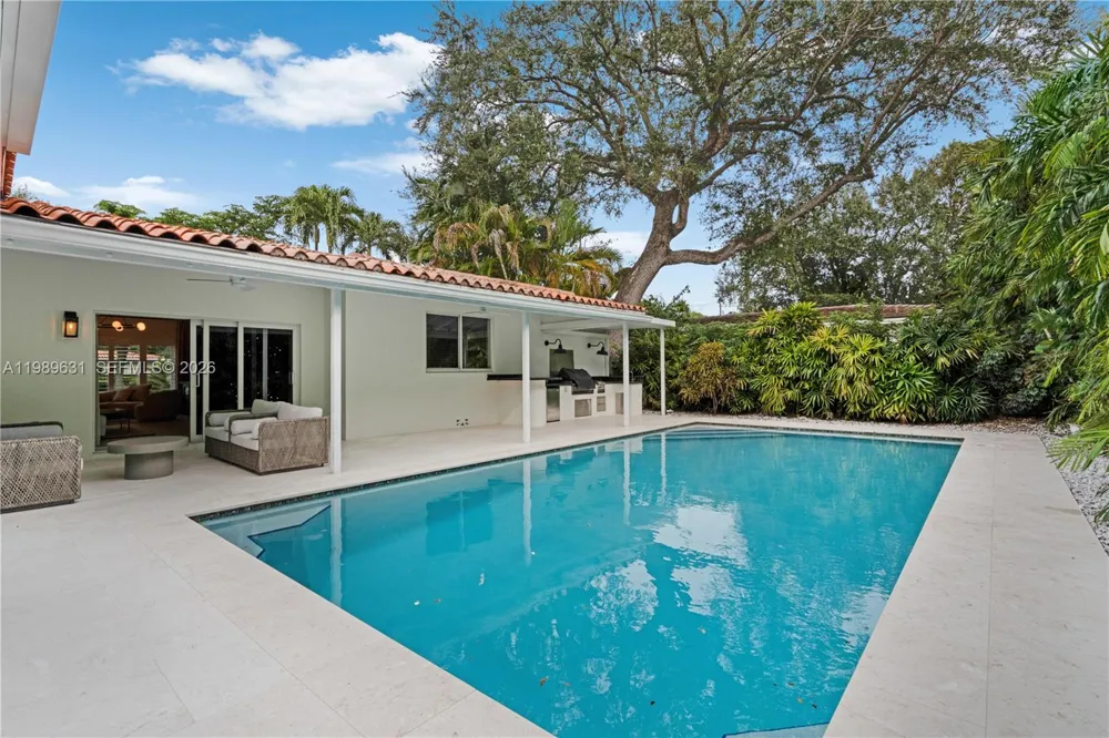 426 Hardee Rd Coral Gables, FL 33146