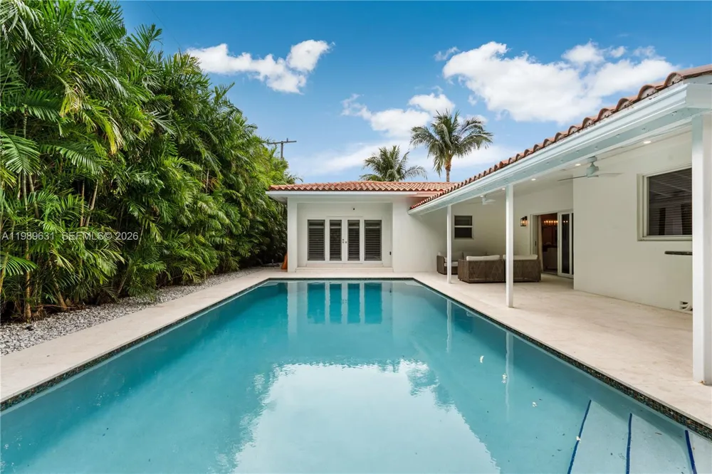 426 Hardee Rd Coral Gables, FL 33146