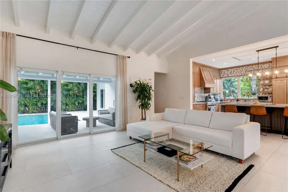 426 Hardee Rd Coral Gables, FL 33146