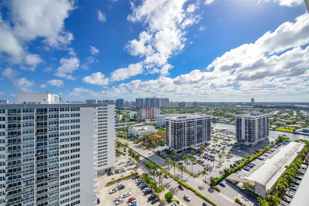 1980 S Ocean Dr #PHG Hallandale Beach, FL 33009