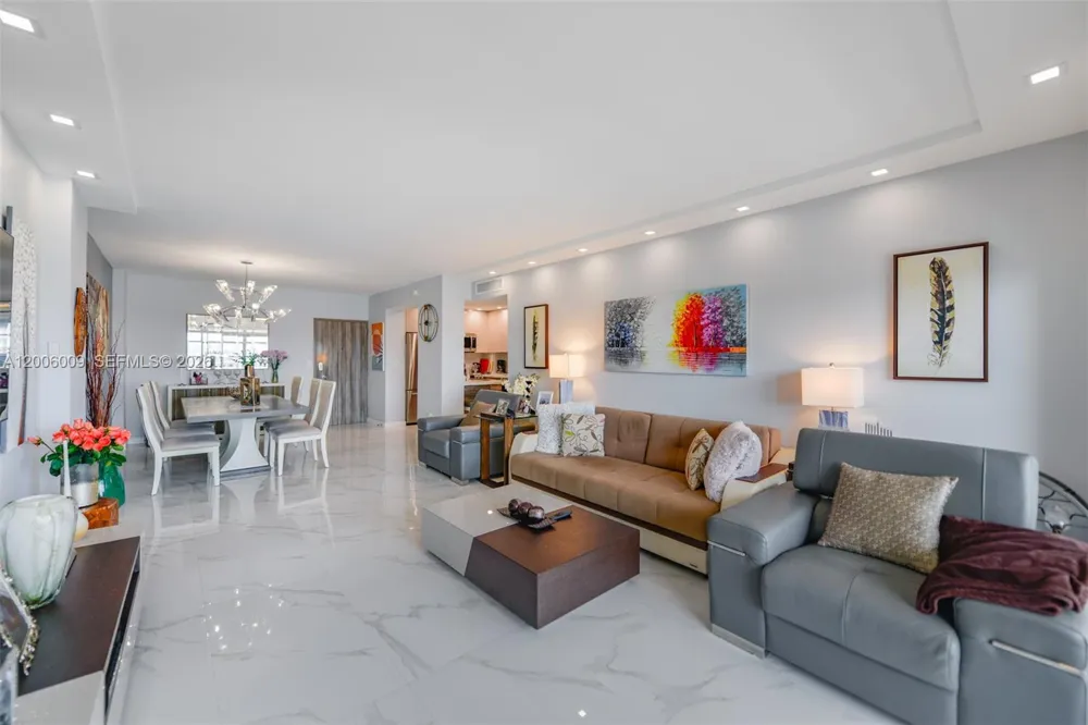 1980 S Ocean Dr #PHG Hallandale Beach, FL 33009