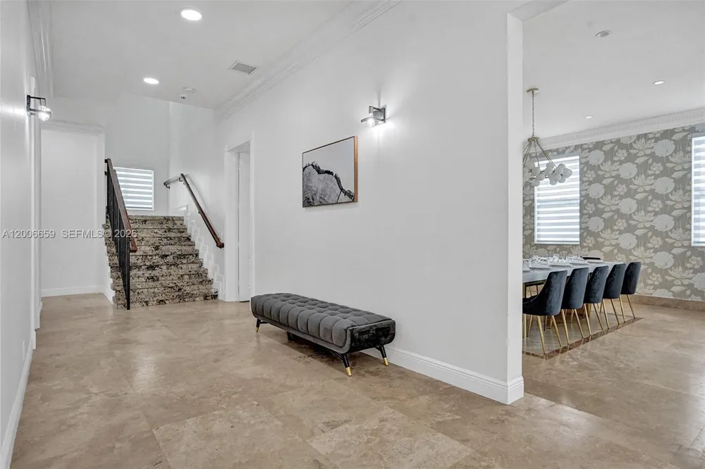 1430 NW 114th Ave Plantation, FL 33323