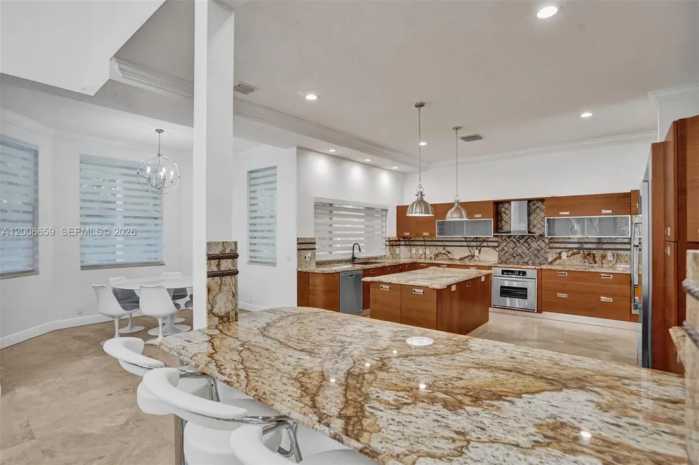 1430 NW 114th Ave Plantation, FL 33323