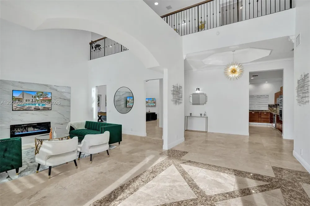 1430 NW 114th Ave Plantation, FL 33323