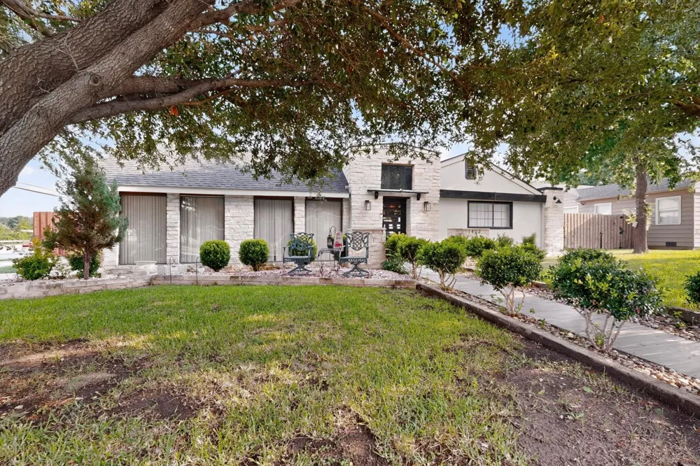 1402 James Drive Garland, TX 75042