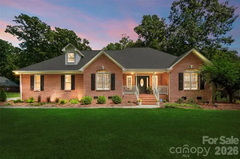 7627 Maple Bluff Lane