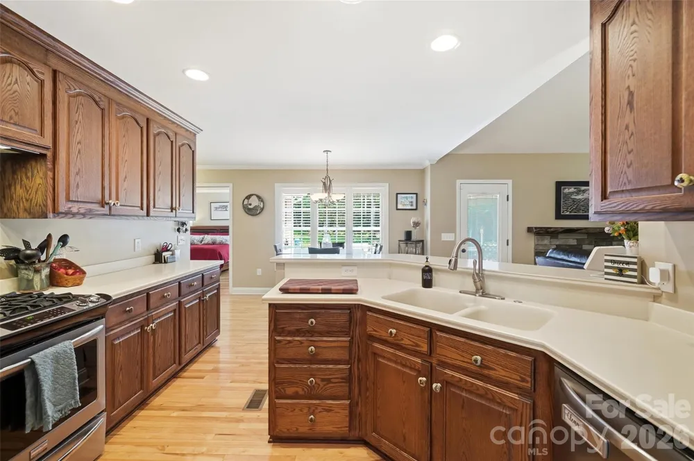 7627 Maple Bluff Lane Concord, NC 28025