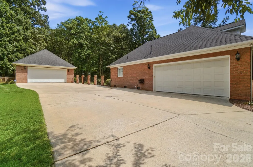 7627 Maple Bluff Lane Concord, NC 28025
