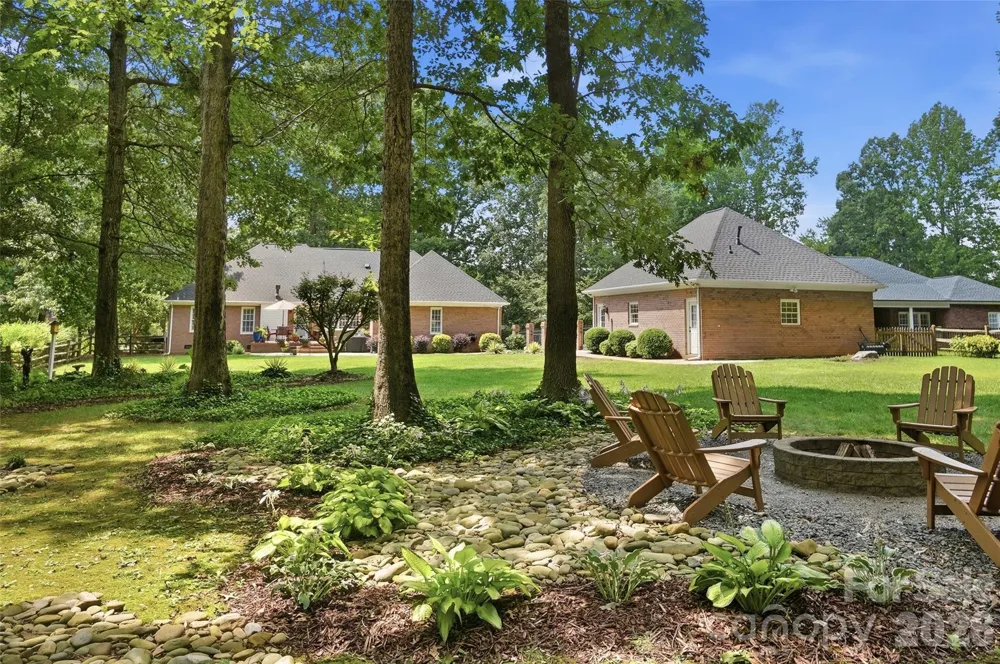 7627 Maple Bluff Lane Concord, NC 28025