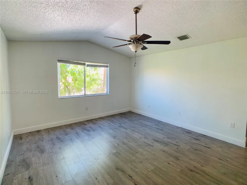 18801 NW 12th St #18801 Pembroke Pines, FL 33029