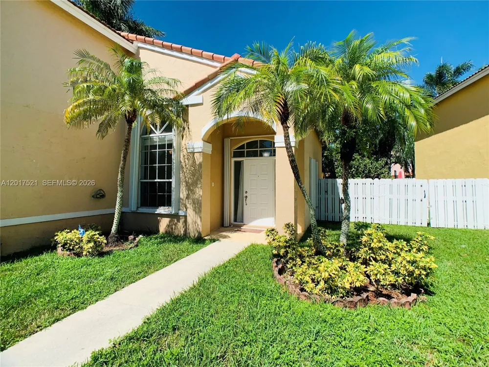 18801 NW 12th St #18801 Pembroke Pines, FL 33029