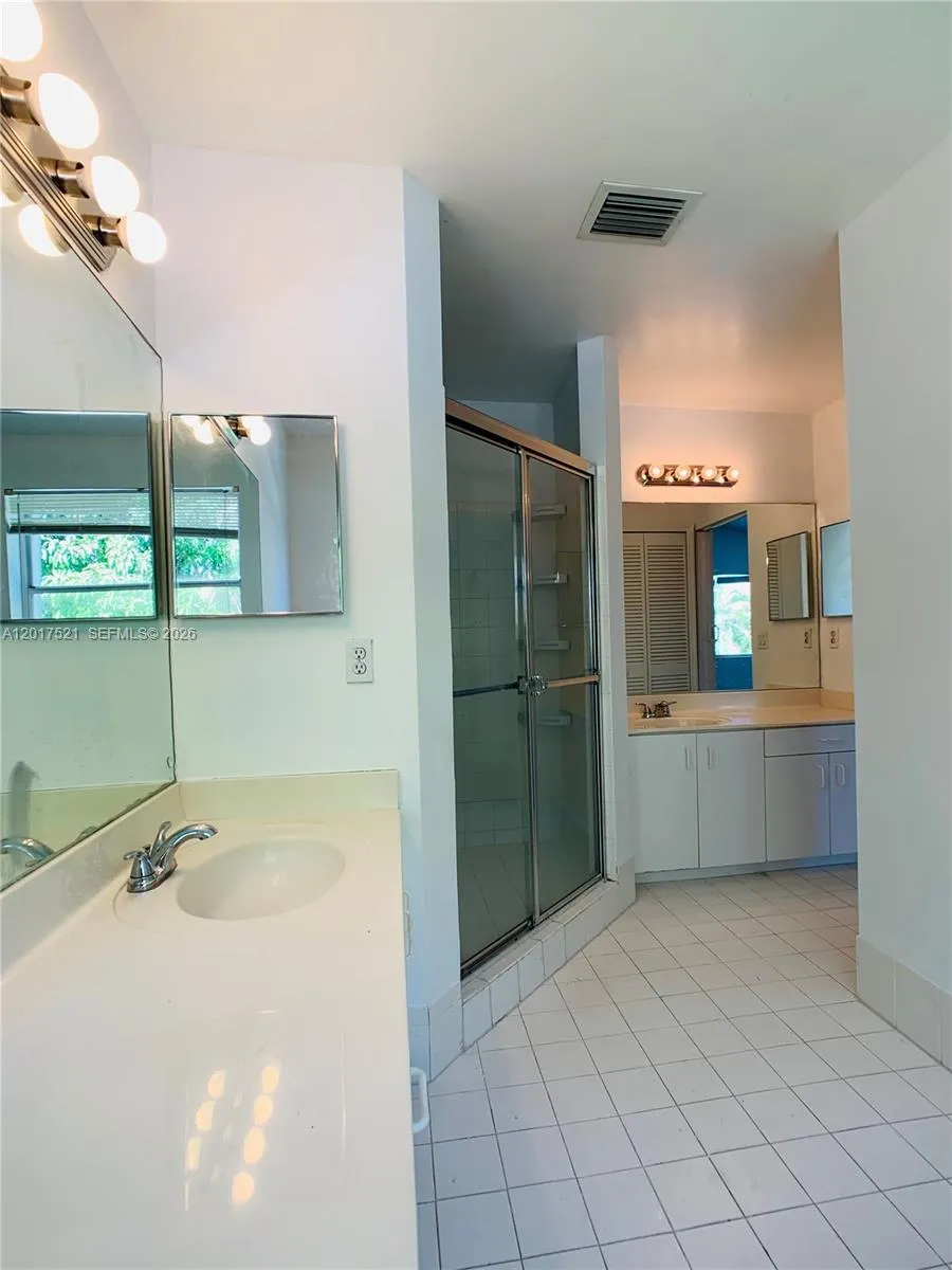 18801 NW 12th St #18801 Pembroke Pines, FL 33029