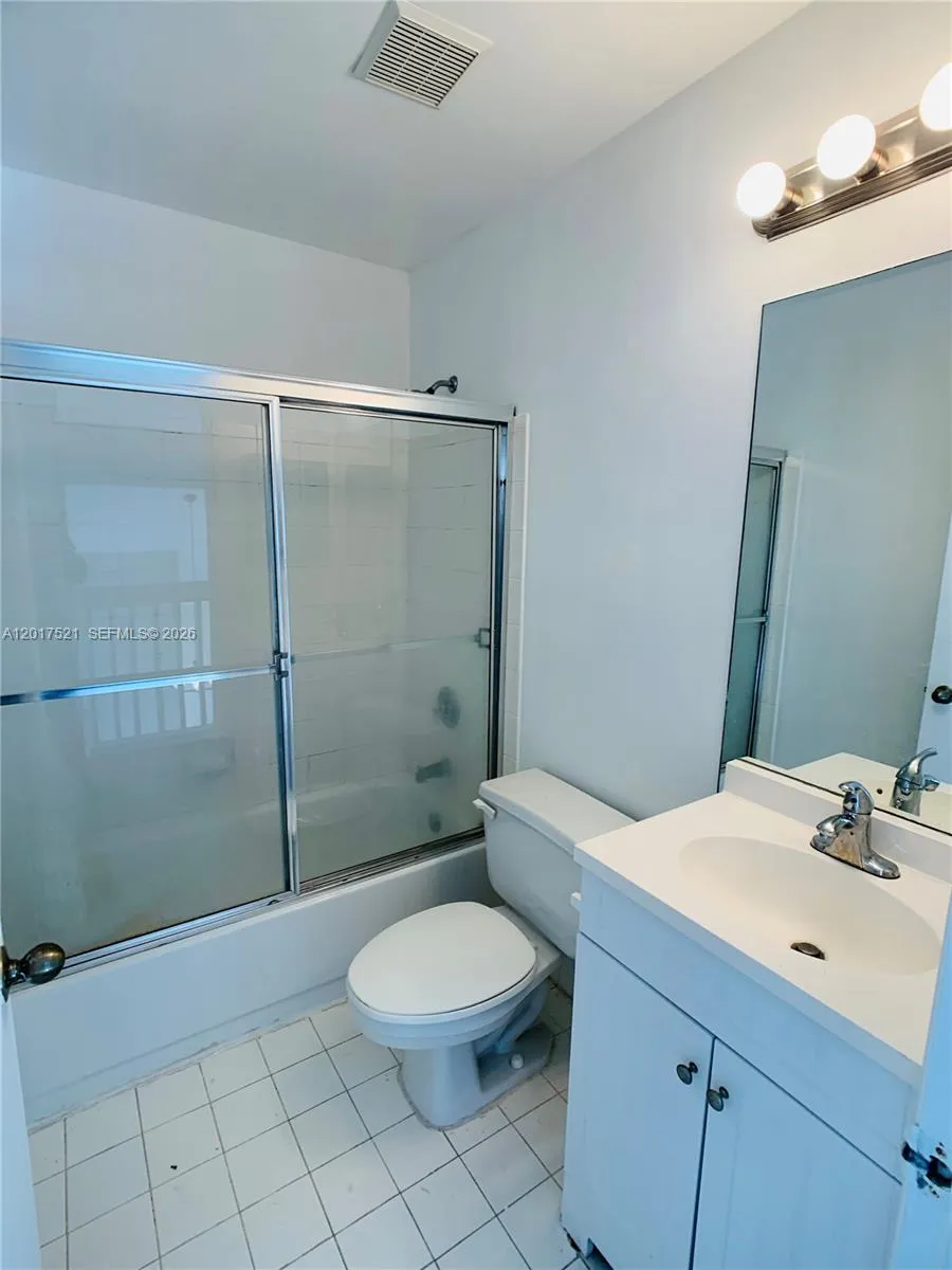 18801 NW 12th St #18801 Pembroke Pines, FL 33029