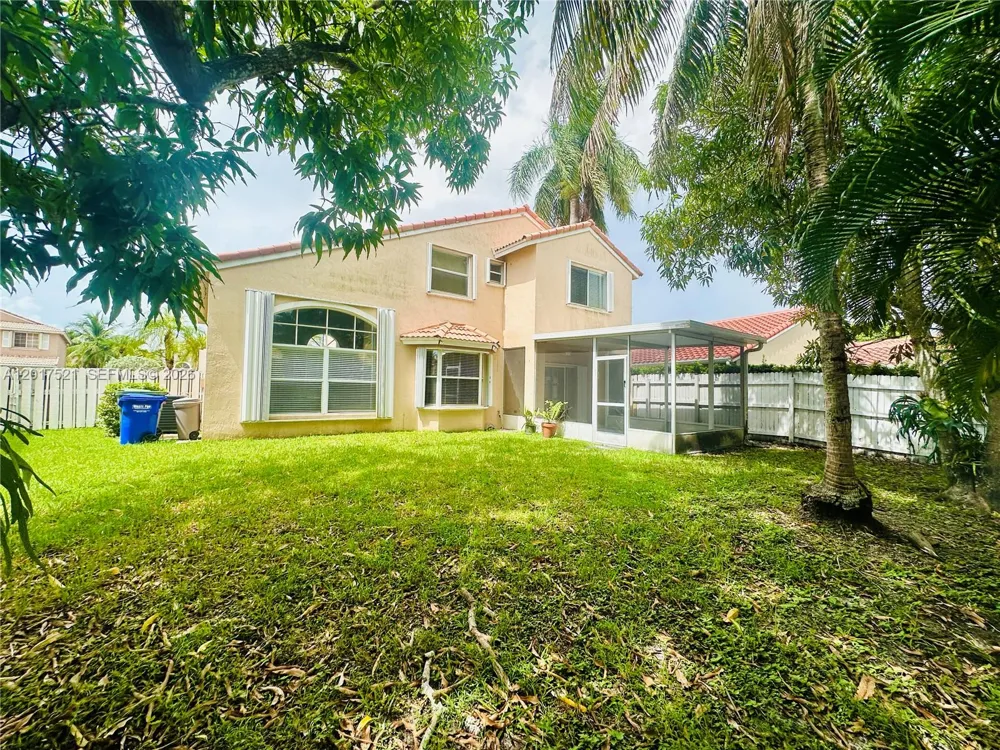 18801 NW 12th St #18801 Pembroke Pines, FL 33029