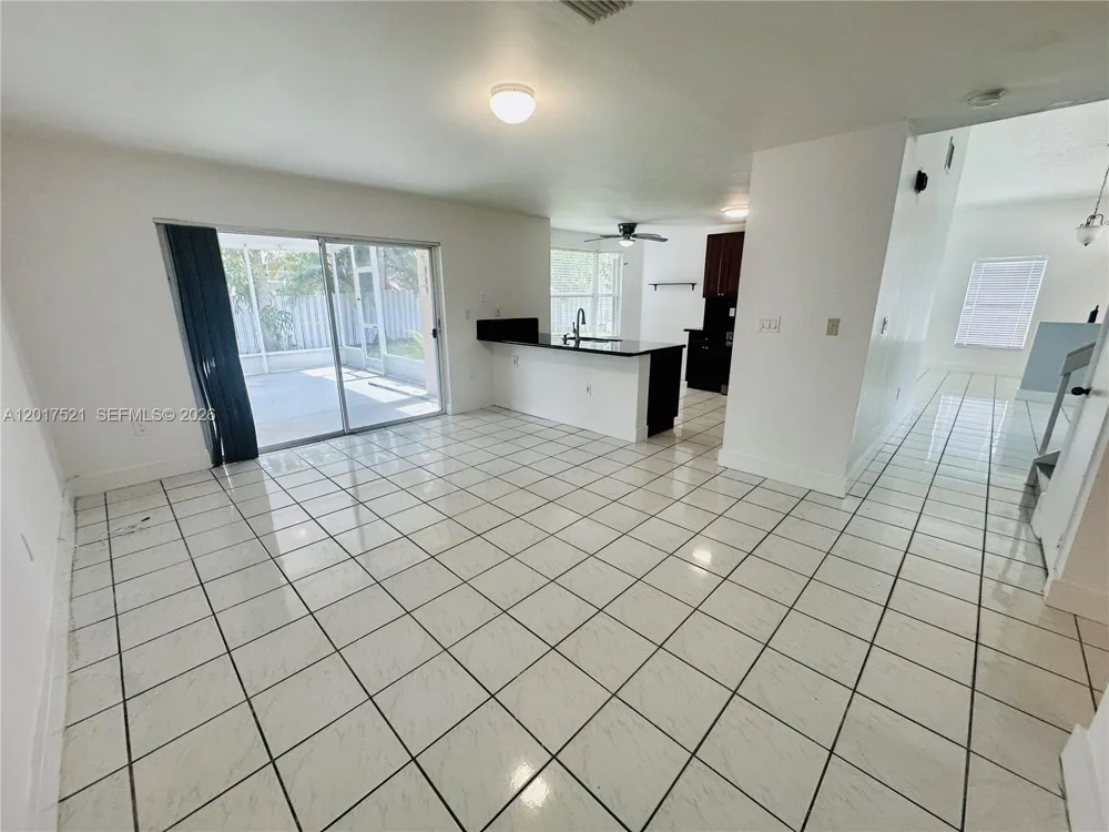 18801 NW 12th St #18801 Pembroke Pines, FL 33029