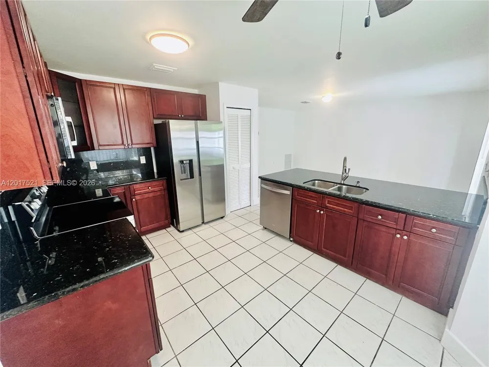 18801 NW 12th St #18801 Pembroke Pines, FL 33029