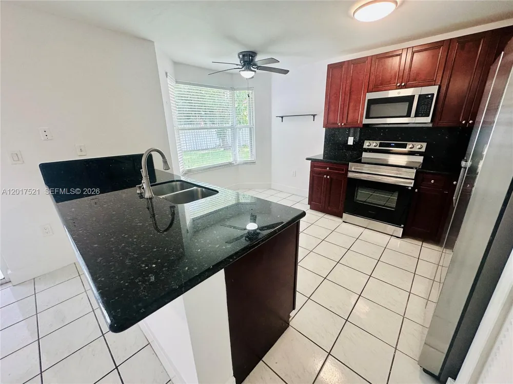 18801 NW 12th St #18801 Pembroke Pines, FL 33029
