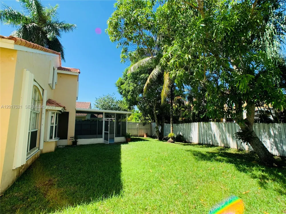 18801 NW 12th St #18801 Pembroke Pines, FL 33029