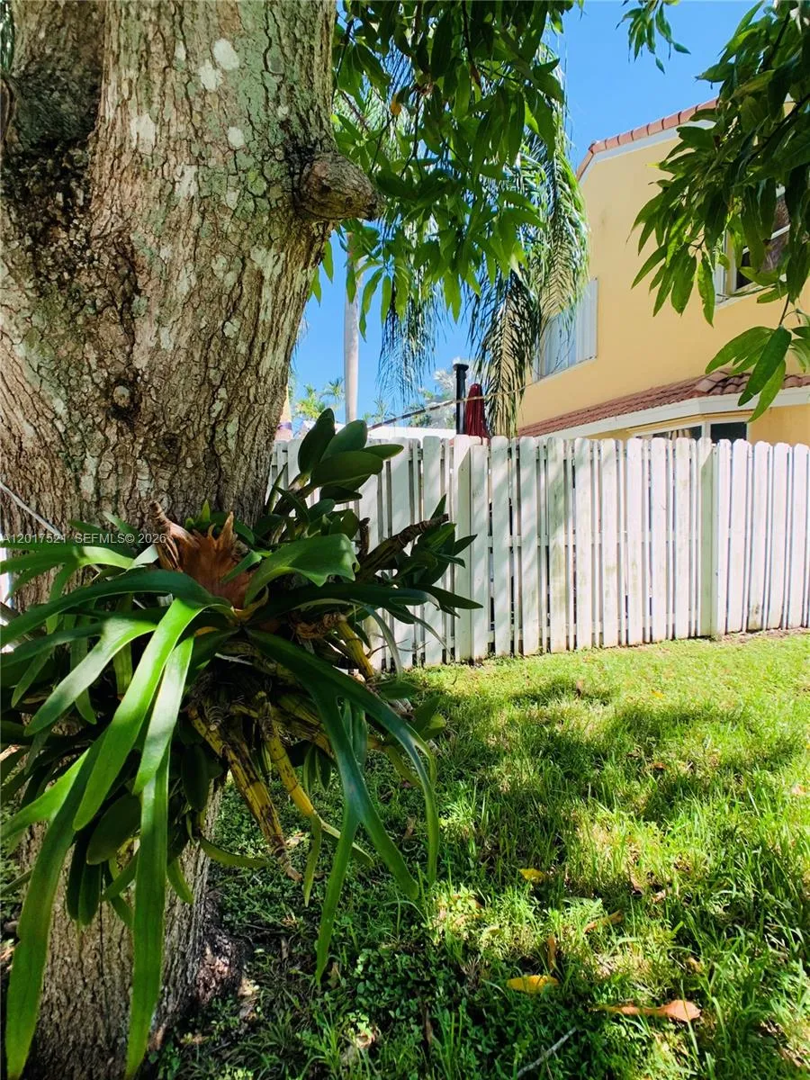 18801 NW 12th St #18801 Pembroke Pines, FL 33029