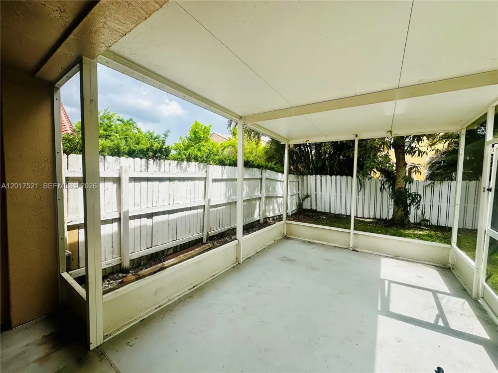 18801 NW 12th St #18801 Pembroke Pines, FL 33029