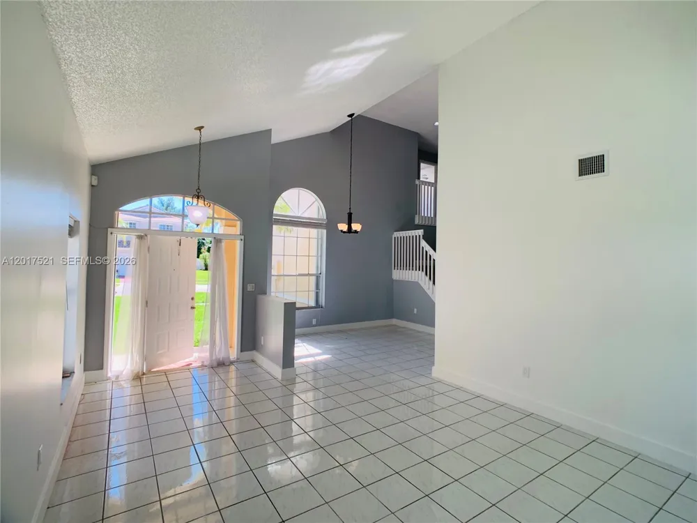 18801 NW 12th St #18801 Pembroke Pines, FL 33029