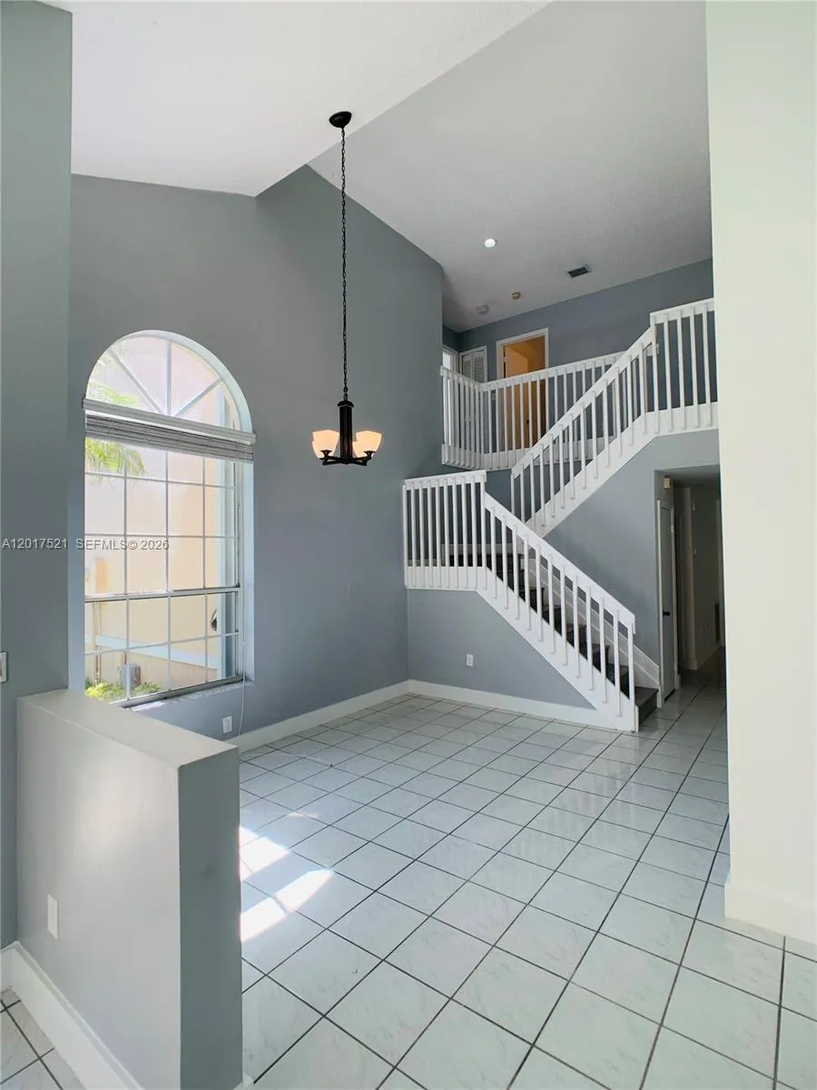 18801 NW 12th St #18801 Pembroke Pines, FL 33029