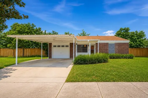 4018 Darlinghurst Drive