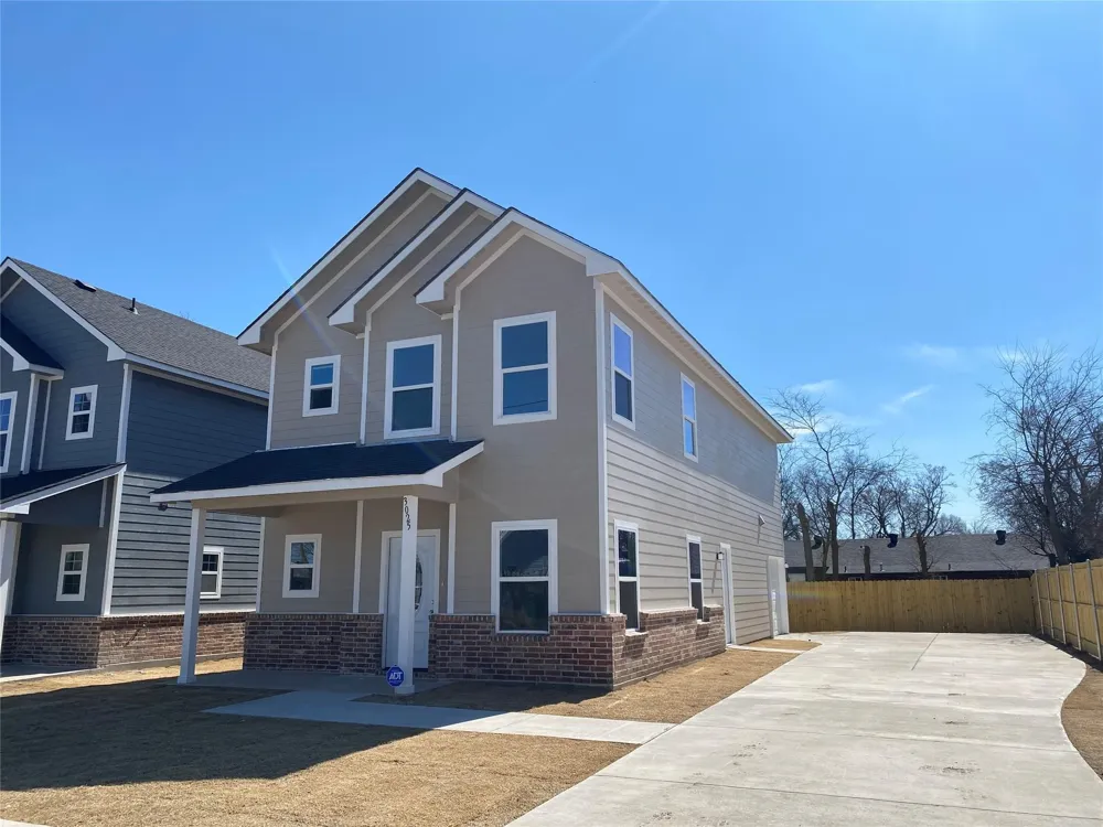 3025 Barling Greenville, TX 75401