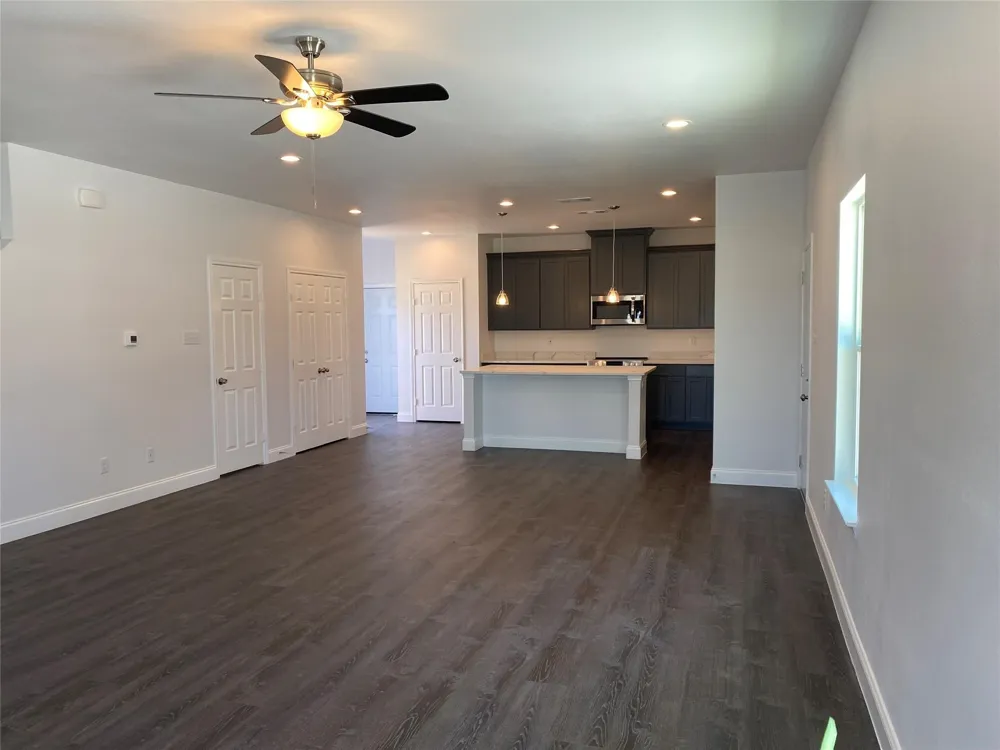 3025 Barling Greenville, TX 75401