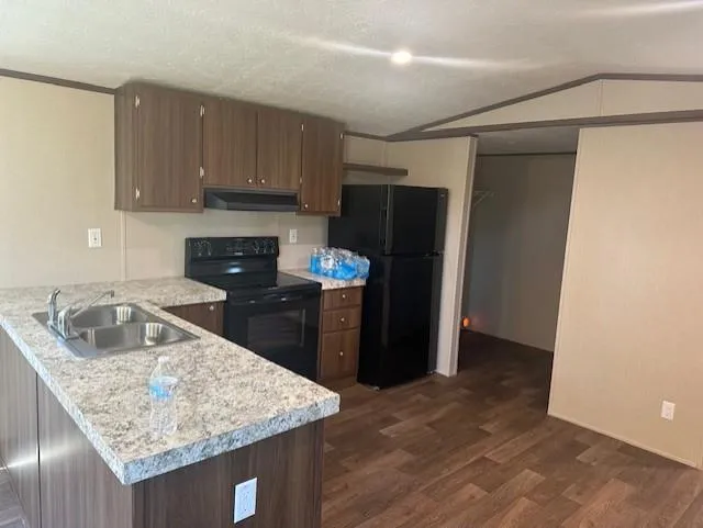 604 Cr 5253 Cleveland, TX 77327