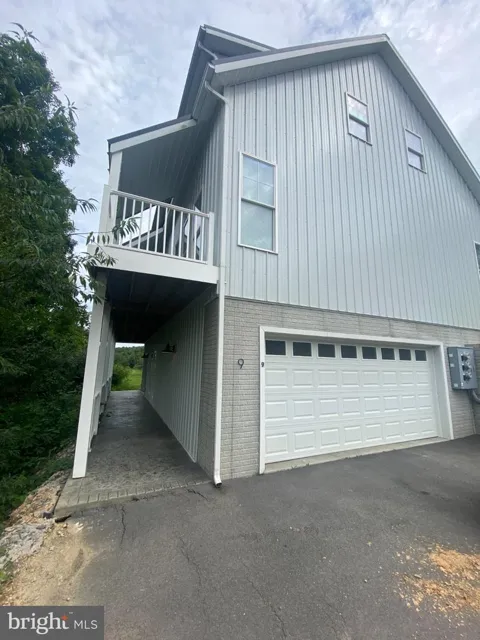 65 WOODS EDGE ROAD #9