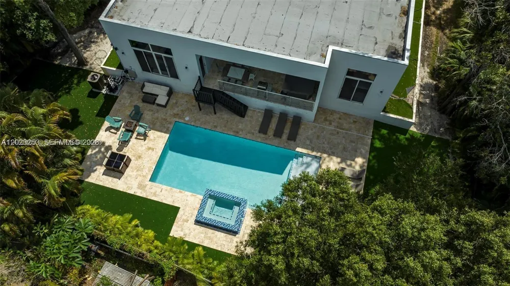 1759 SW 30th Pl Fort Lauderdale, FL 33315