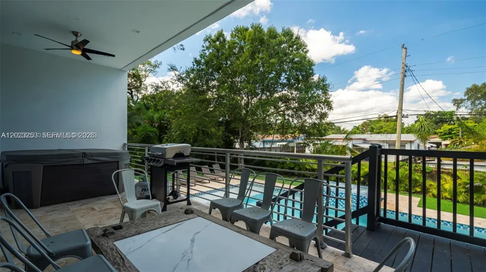 1759 SW 30th Pl Fort Lauderdale, FL 33315