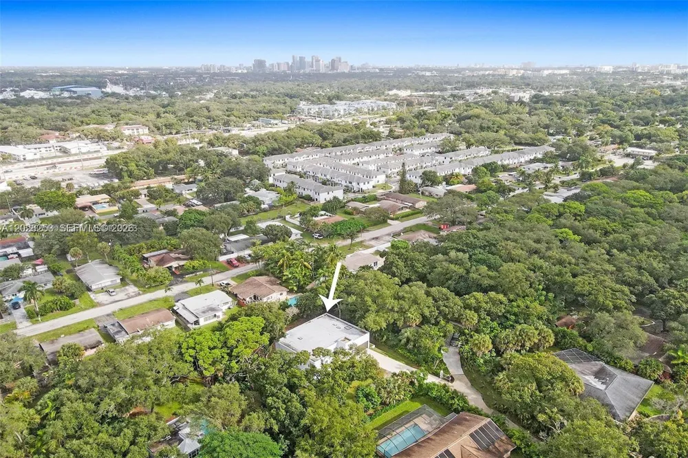1759 SW 30th Pl Fort Lauderdale, FL 33315