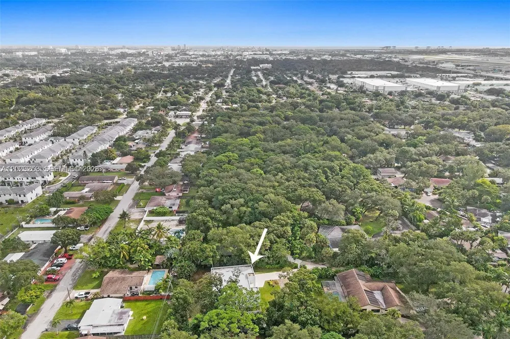 1759 SW 30th Pl Fort Lauderdale, FL 33315