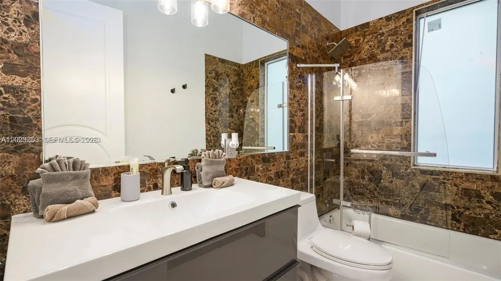 1759 SW 30th Pl Fort Lauderdale, FL 33315