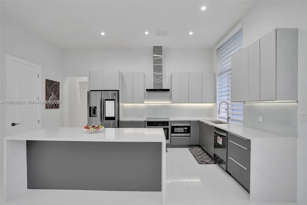 1759 SW 30th Pl Fort Lauderdale, FL 33315