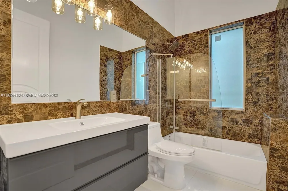 1759 SW 30th Pl Fort Lauderdale, FL 33315