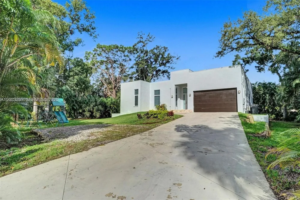 1759 SW 30th Pl Fort Lauderdale, FL 33315