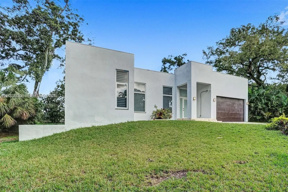 1759 SW 30th Pl Fort Lauderdale, FL 33315