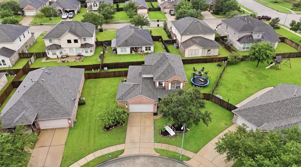 9906 Jewel Lane Rosharon, TX 77583