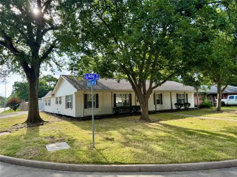 1907 Amy Drive