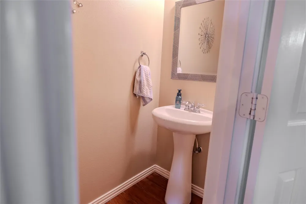 5414 Summer Oak Drive Pasadena, TX 77505
